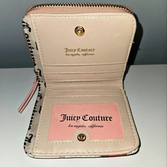 Juicy Couture White & Pink "Freshly Picked" Zip Around Wallet 🍓 - Picture 3 of 5